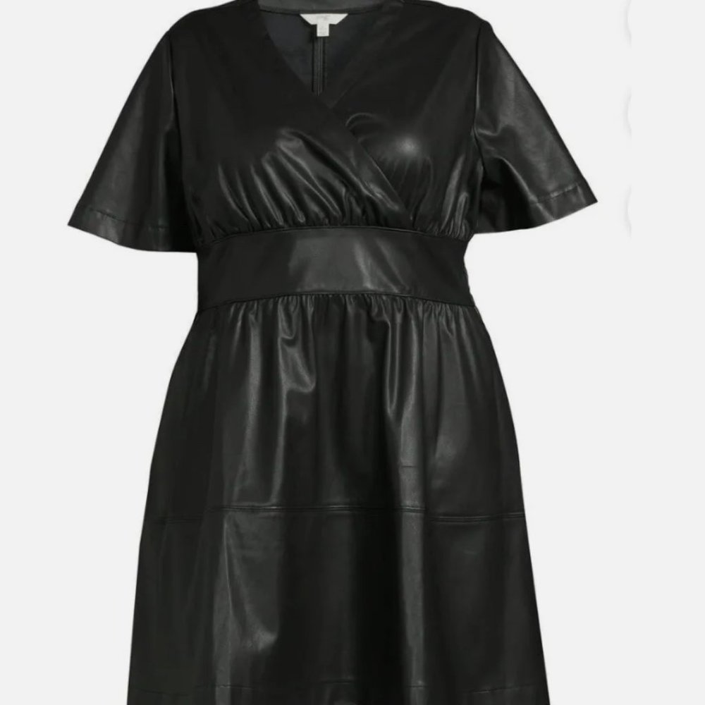 Terra & Sky Faux Leather Short Sleeve  V-Neck Little Black Dress Plus Sze 2X